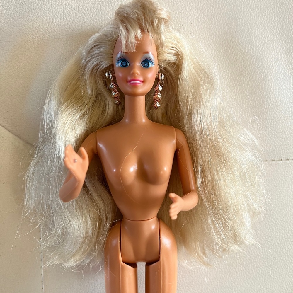 Vintage sparkle eyes barbie doll - Picture 2 of 8